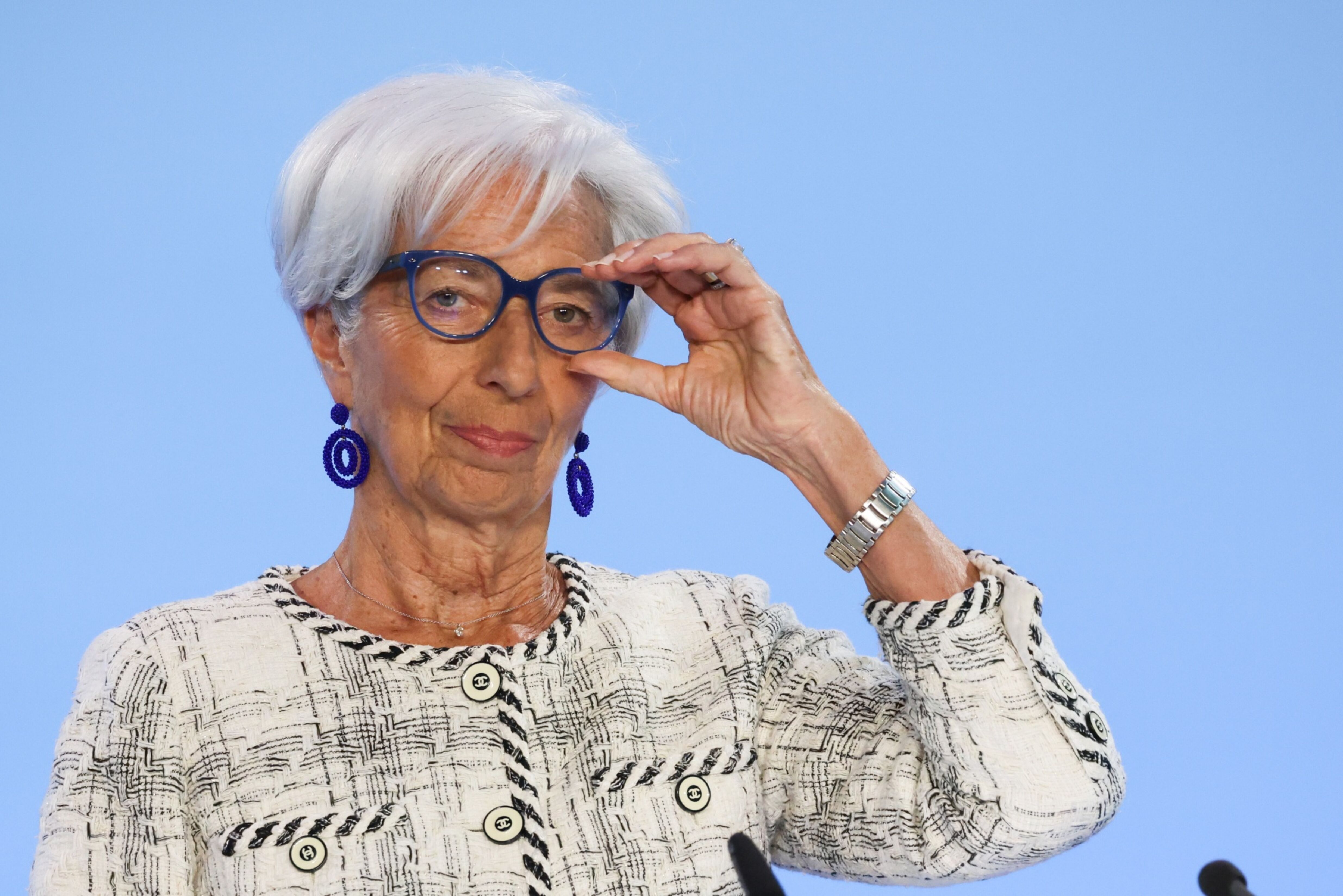 BCE. Niente crescita, l'inflazione scende, ma non è il momento di tagliare i tassi